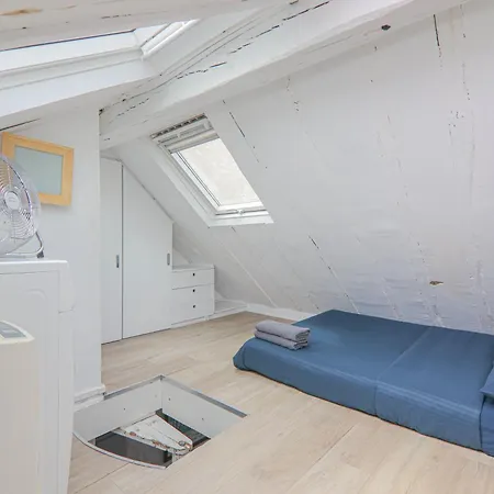 Apartment-4p-city Centre Lescot With Netflix Parigi